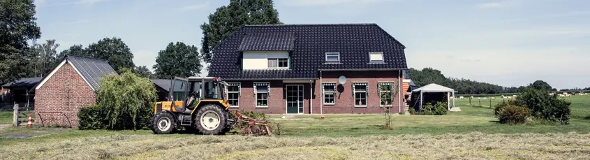 boerderij met tractor