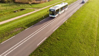 bus op de weg