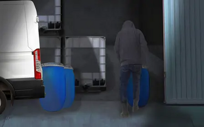 achterkant bus, afvalcontainer, persoon met hoodie